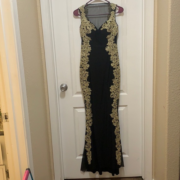 Black and Gold dress - Picture 1 of 4